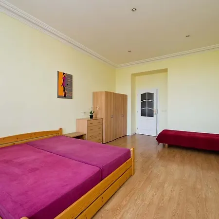 Otel Krasova Prag