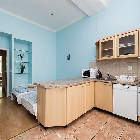 Hotel Krasova 3*