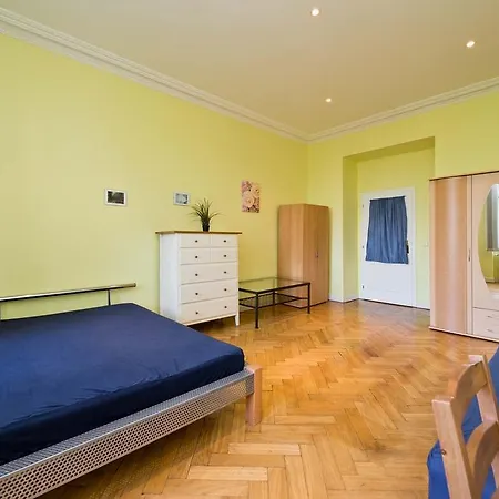Hotel Krasova Prague