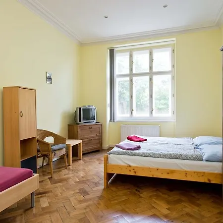Hotel Krasova Prague